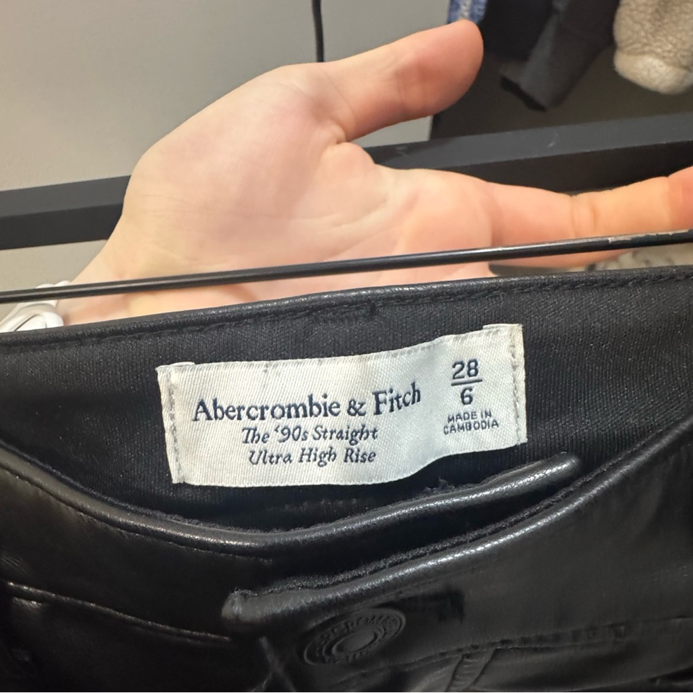Abercrombie & Fitch Black High Rise Pants - Picture 3 of 3